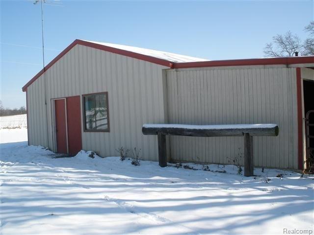 16041 Arnold Road Gregory, MI 48137 - Photo 13 of 18 Barn