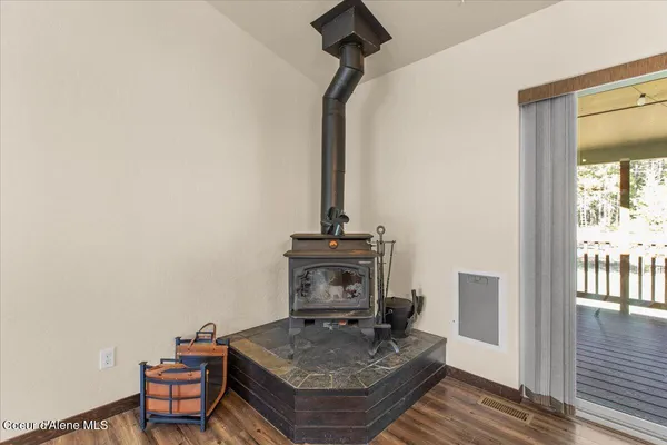 $729,900 | 32647 North Tahoe Drive, Spirit Lake, ID 83869