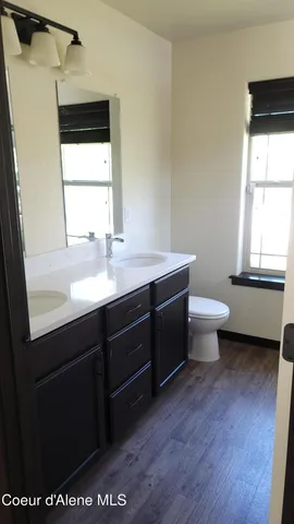 $750,000 | 32647 North Tahoe Drive, Spirit Lake, ID 83869