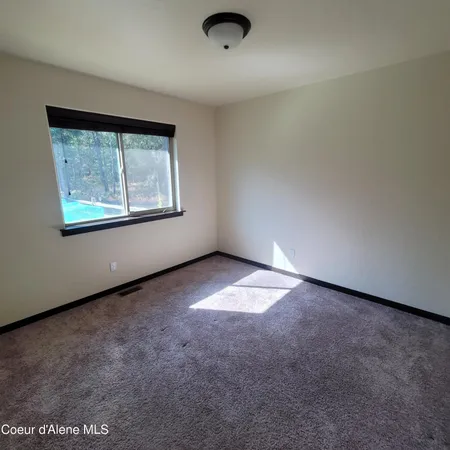 $750,000 | 32647 North Tahoe Drive, Spirit Lake, ID 83869