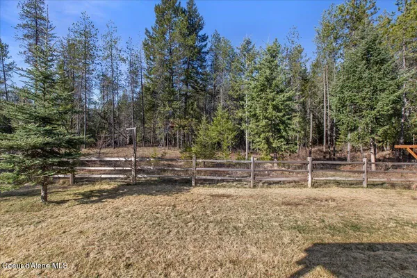 $729,900 | 32647 North Tahoe Drive, Spirit Lake, ID 83869