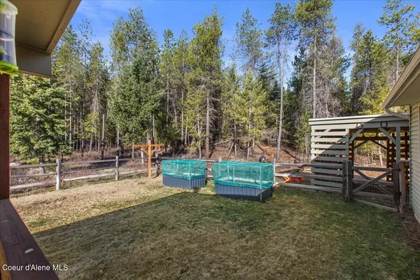 $729,900 | 32647 North Tahoe Drive, Spirit Lake, ID 83869