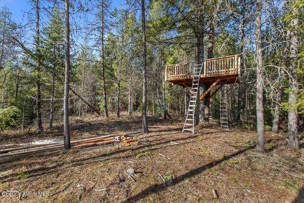 $729,900 | 32647 North Tahoe Drive, Spirit Lake, ID 83869