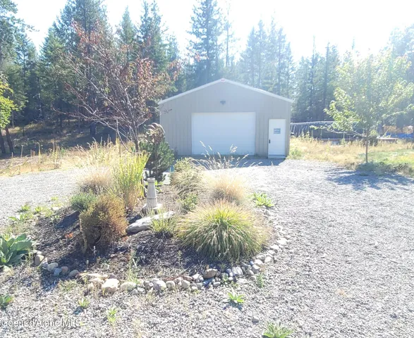 $750,000 | 32647 North Tahoe Drive, Spirit Lake, ID 83869