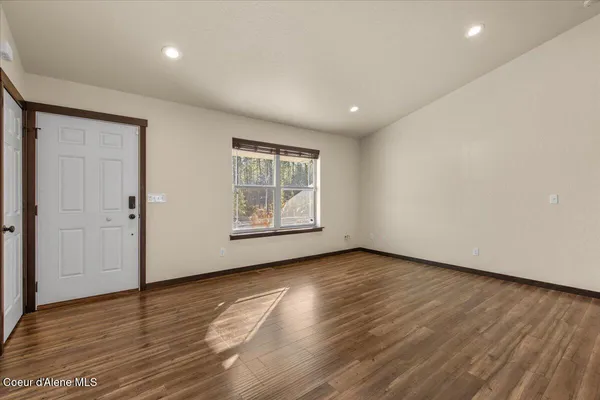 $729,900 | 32647 North Tahoe Drive, Spirit Lake, ID 83869