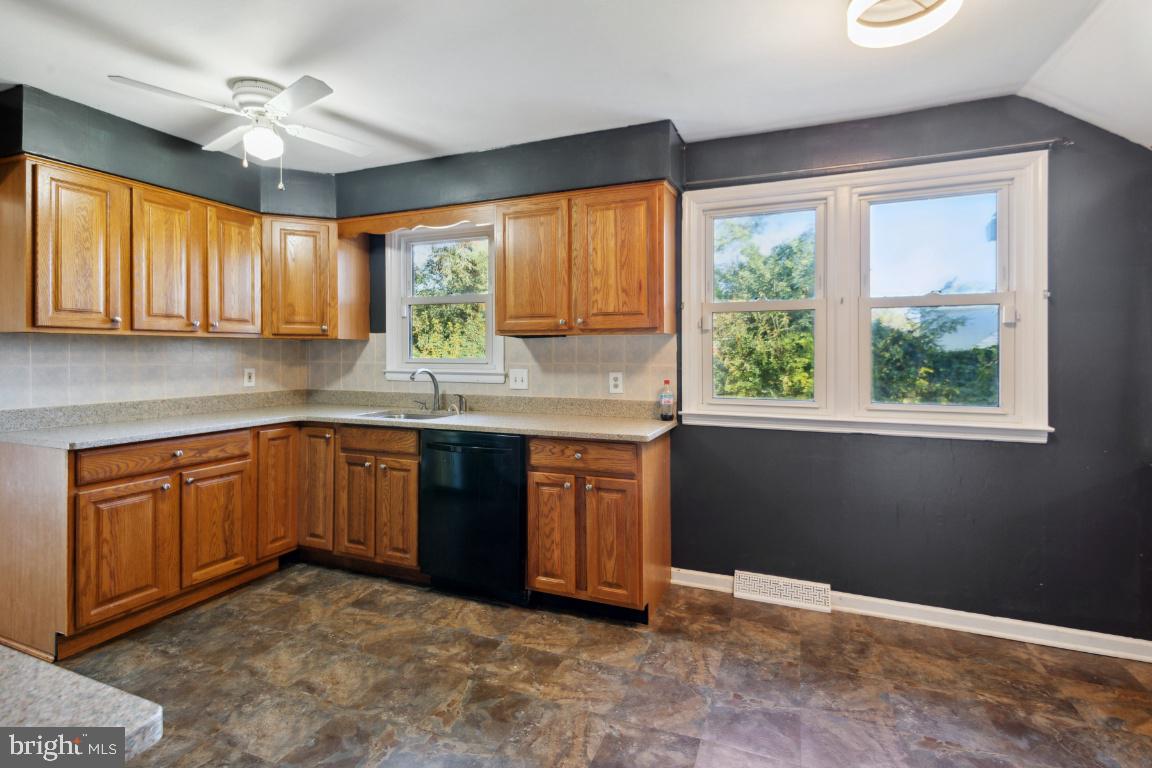 23 Concord Place Clementon, NJ 08021 - Photo 8 of 26