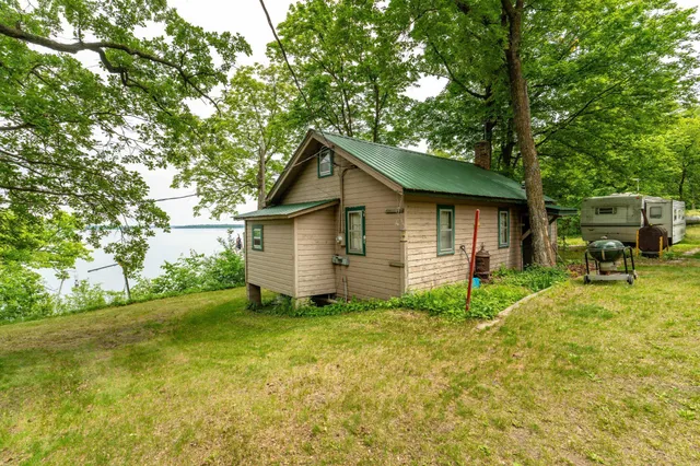 $450,000 | 22054 Nirvana Trail, Vining, MN 56588