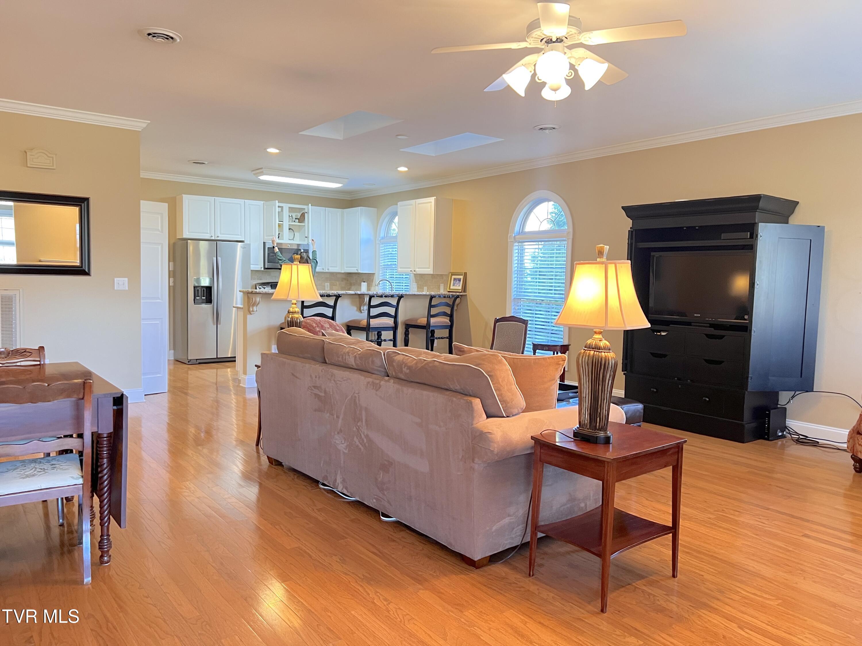 1705 Veranda Court, Unit 23 Greeneville, TN 37745 - Photo 11 of 53 1705 VERANDA - 00154