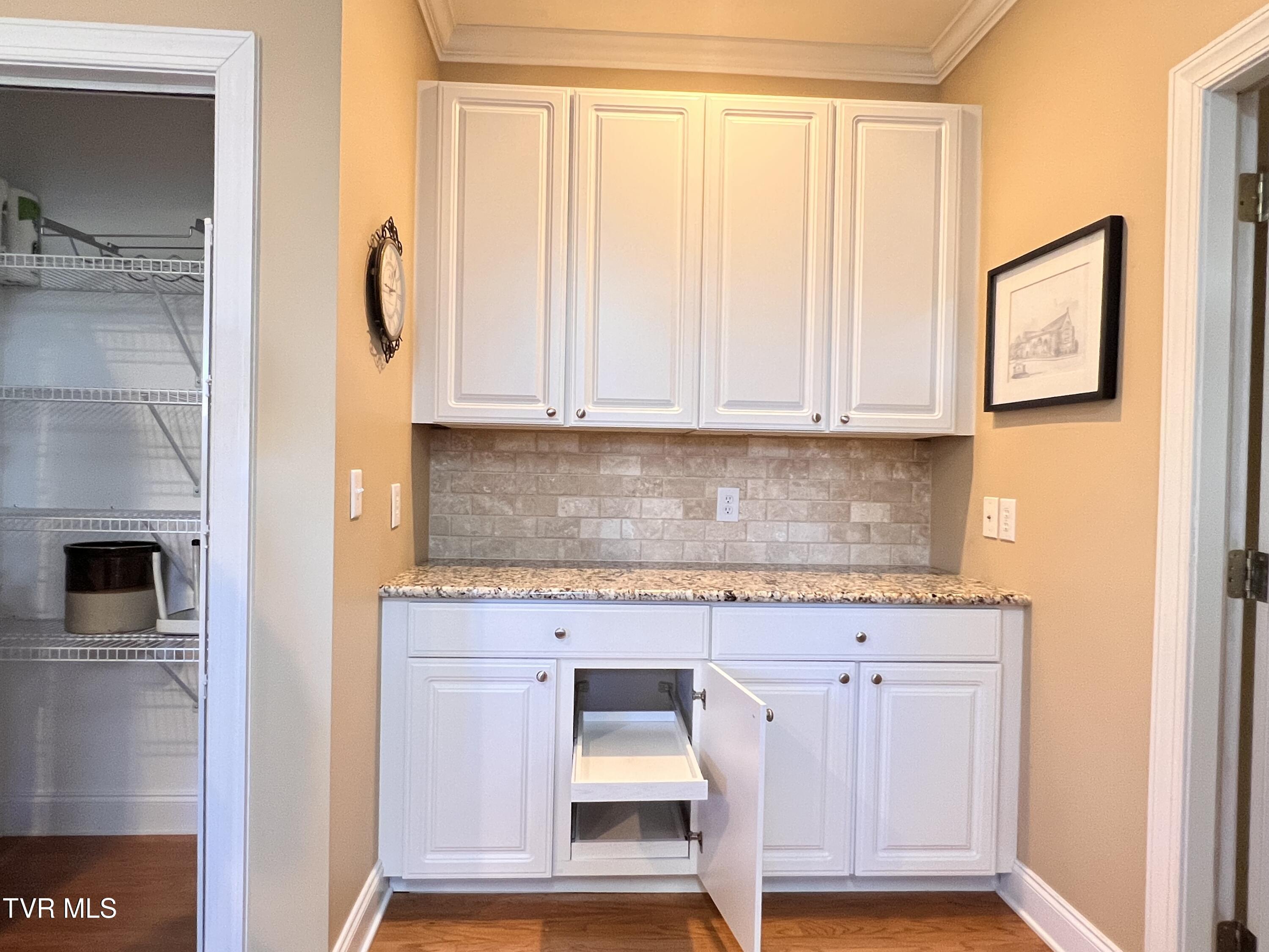 1705 Veranda Court, Unit 23 Greeneville, TN 37745 - Photo 18 of 53 1705 VERANDA - 00136