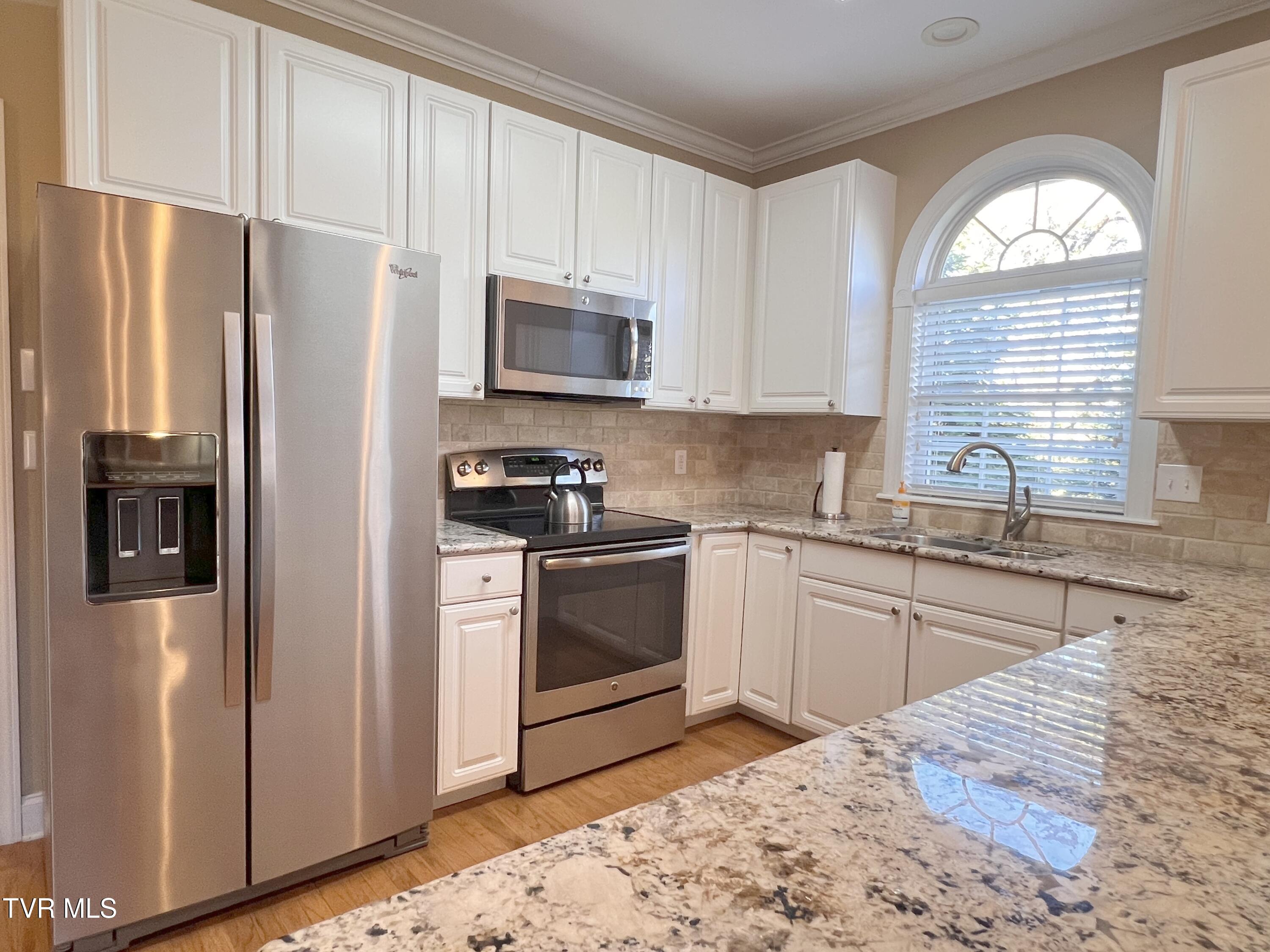 1705 Veranda Court, Unit 23 Greeneville, TN 37745 - Photo 3 of 53 1705 VERANDA - 00138