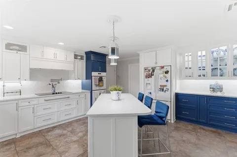 $499,999 | 4808 West Quail Hollow Drive, Lake Charles, LA 70605