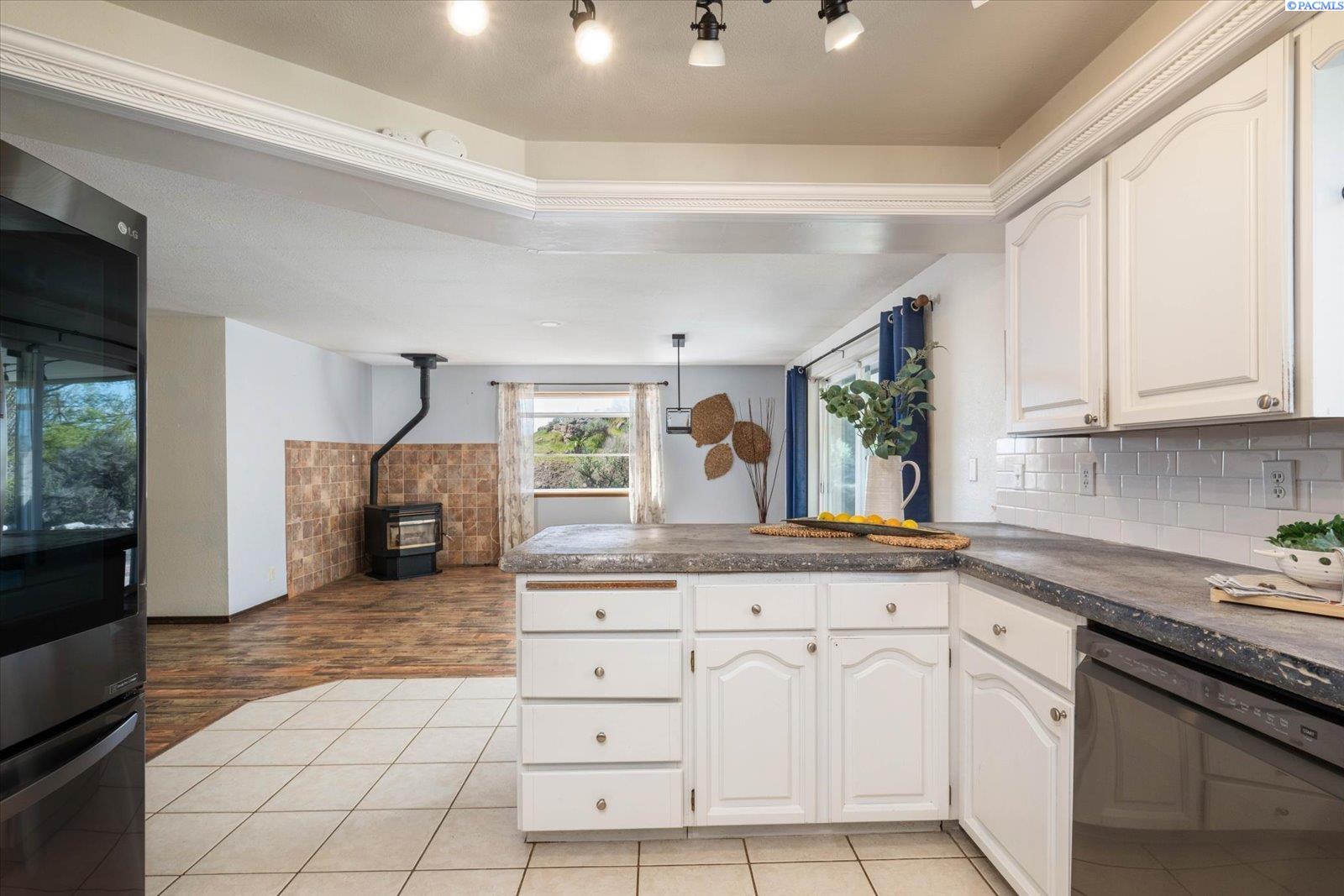 700 Blanton Road Eltopia, WA 99330 - Photo 10 of 39 Gallery Image 10
