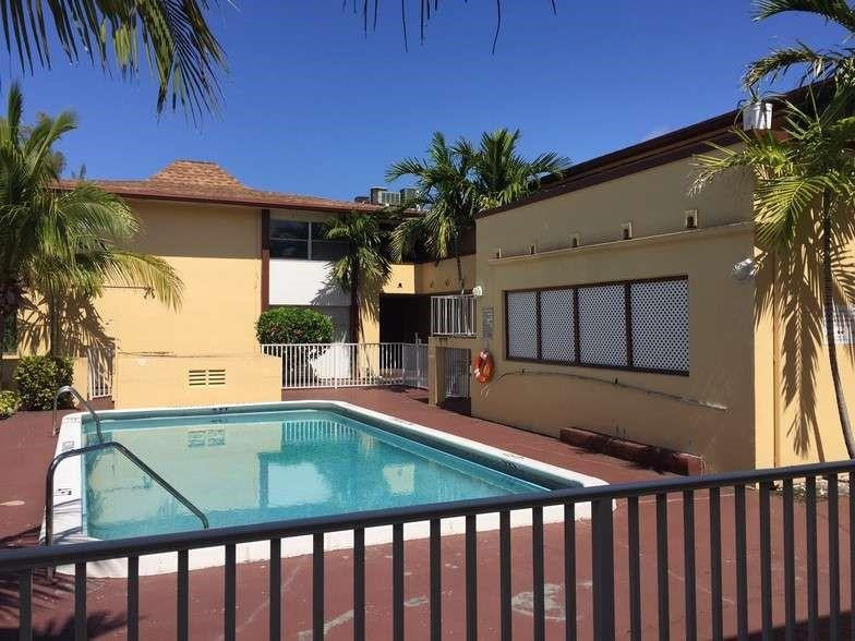 1800 Northwest 4th Avenue, Unit 3 Boca Raton, FL 33432 - Photo 2 of 7 Photo 2
