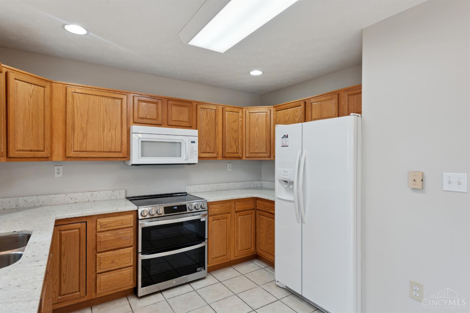 8232 Maineville Road Maineville, OH 45039 - Photo 11 of 34