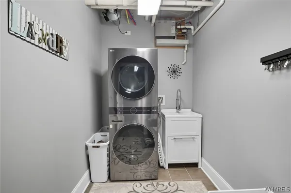 $599,900 | 132 Lakefront Boulevard, Unit 401, Buffalo, NY 14202
