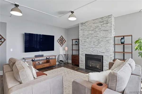 $599,900 | 132 Lakefront Boulevard, Unit 401, Buffalo, NY 14202