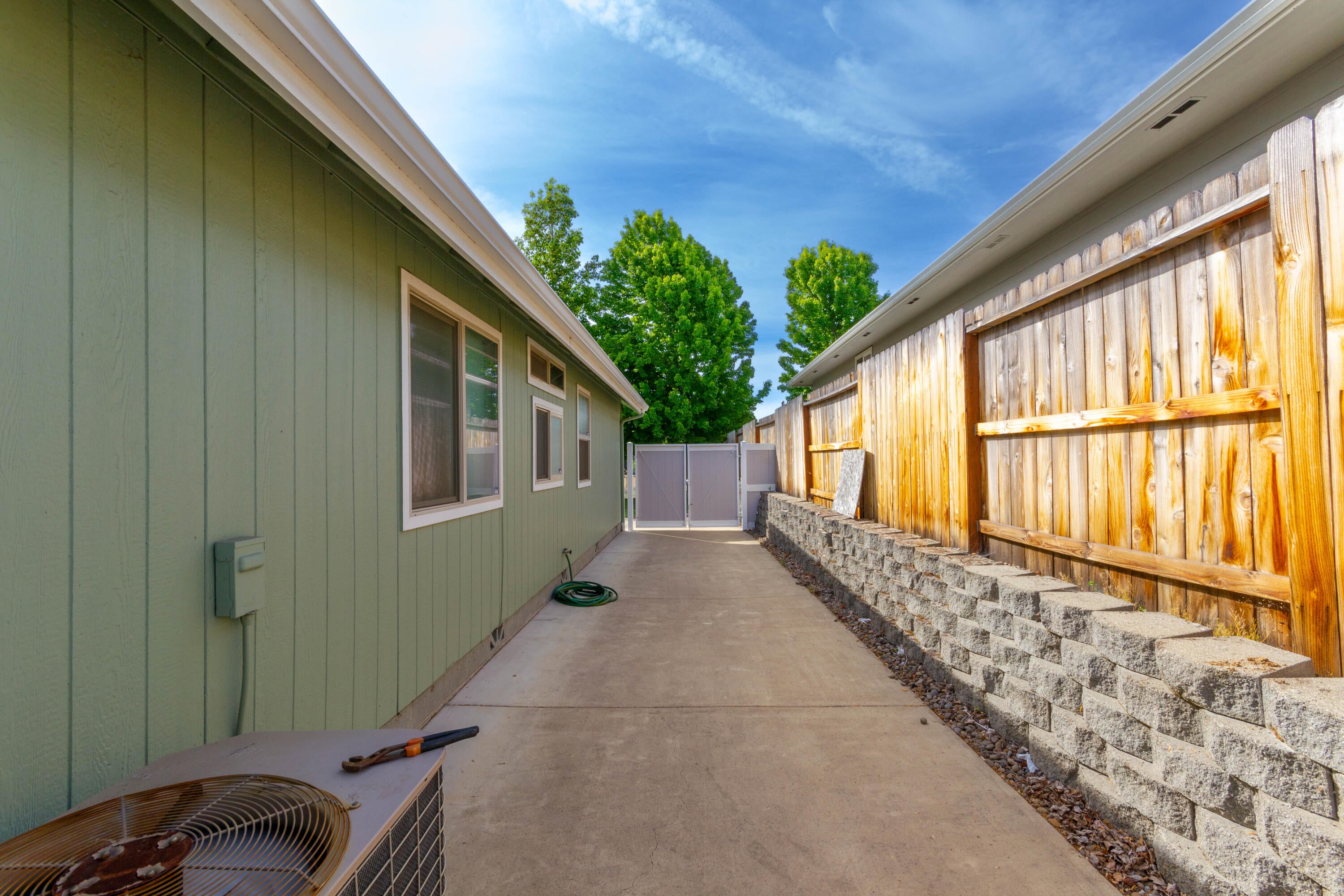 920 Ridgeview Drive Eagle Point, OR 97524 - Photo 20 of 20 22