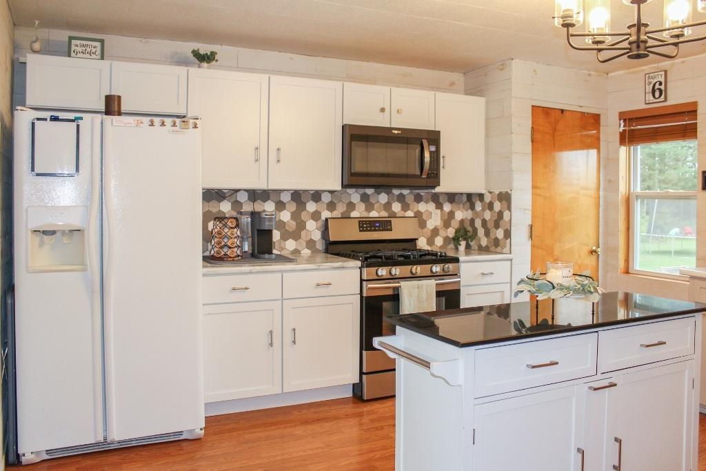 2570 Spring Drive Rhinelander, WI 54501 - Photo 8 of 60 Gallery Image 8