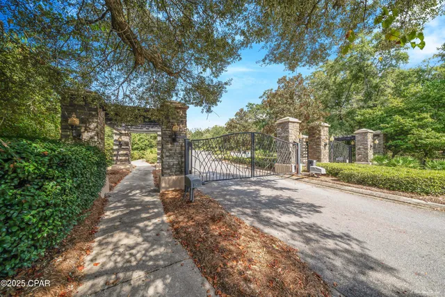 $575,000 | 160 Lake Merial Boulevard, Panama City, FL 32409