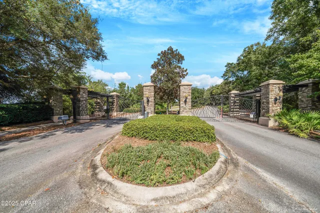 $575,000 | 160 Lake Merial Boulevard, Panama City, FL 32409