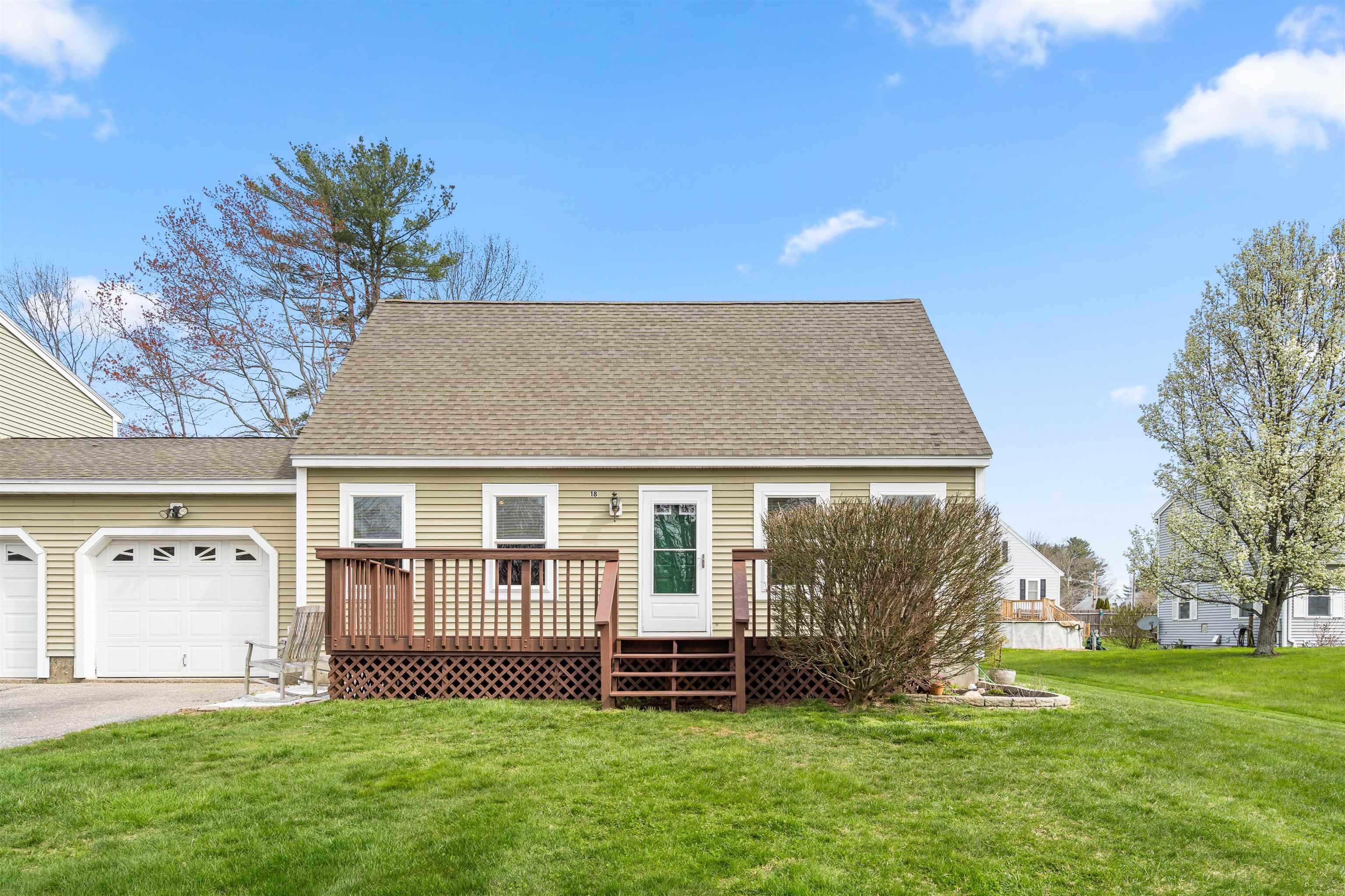 18 Maple Ridge Road Seabrook, NH 03874 - Photo 1 of 40
