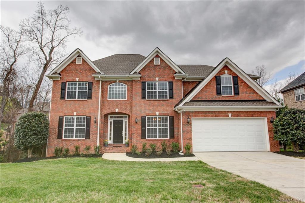 272 Hemmingway Lane Fort Mill, SC 29708 - Photo 1 of 24 front view of a house with a yard