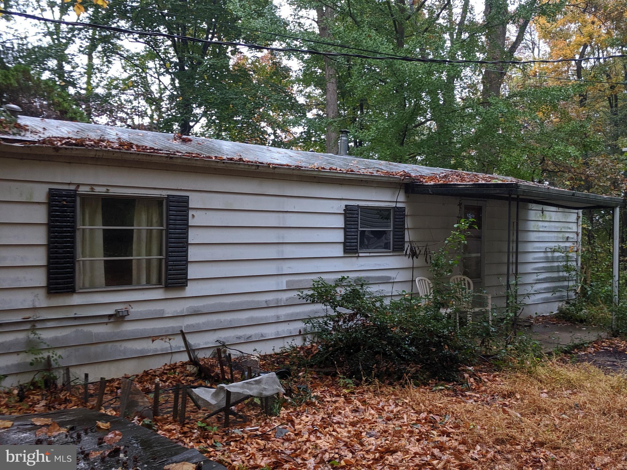 364 Long Road Myerstown, PA 17067 - Photo 8 of 11 Mobile home must be removed
