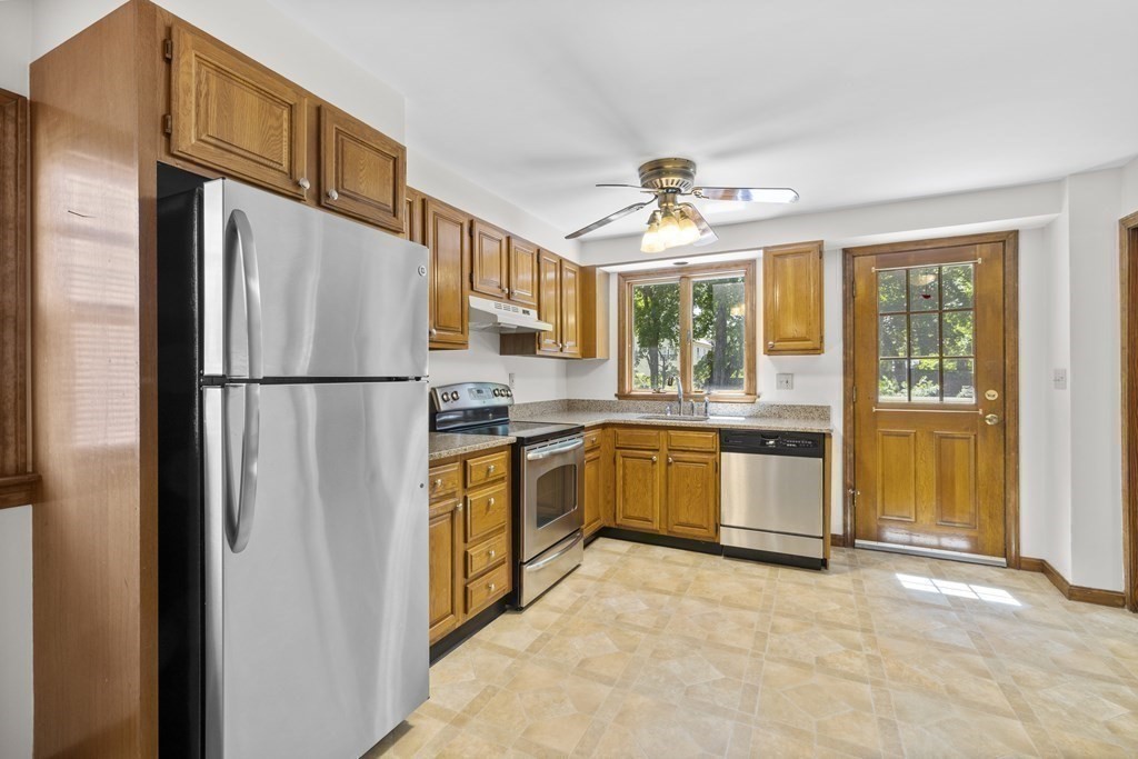 292 Marrett Road Lexington, MA 02421 - Photo 8 of 38