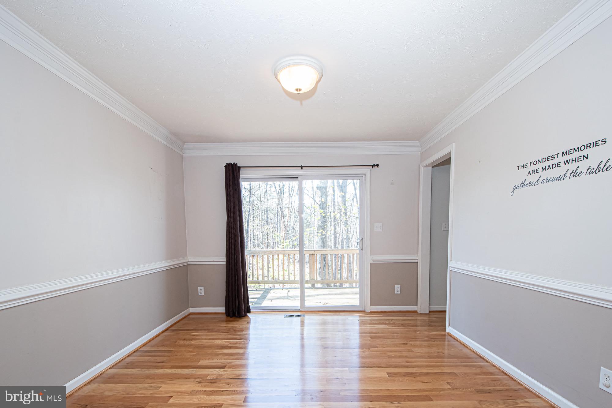 646 Guard Hill Road Middletown, VA 22645 - Photo 14 of 56 Dining room