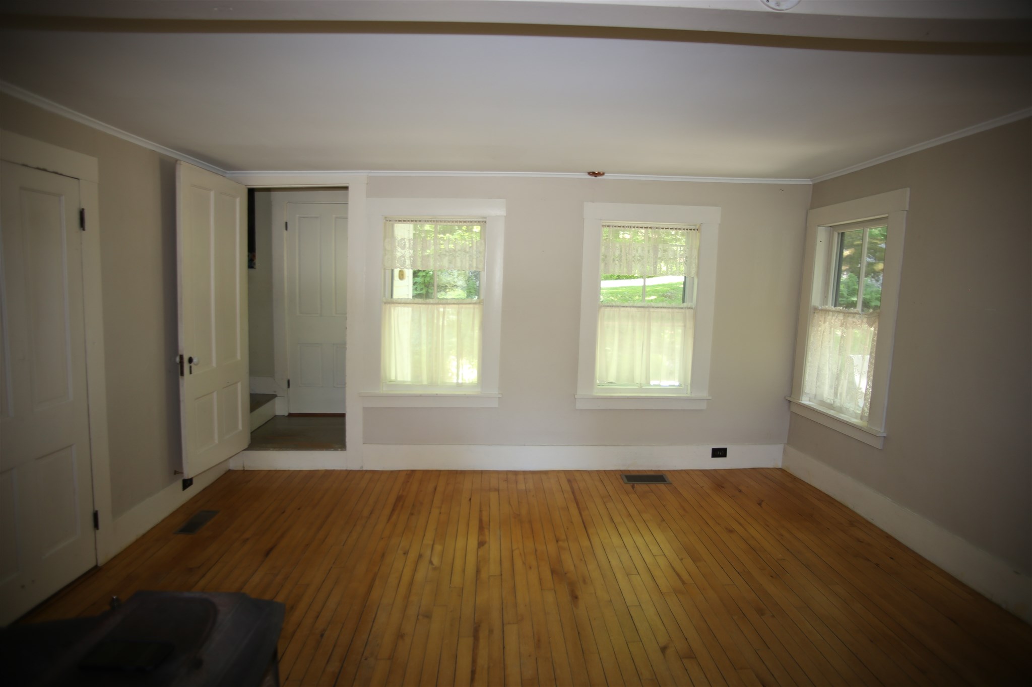 447 Shaker Street North Sutton, NH 03260 - Photo 12 of 34