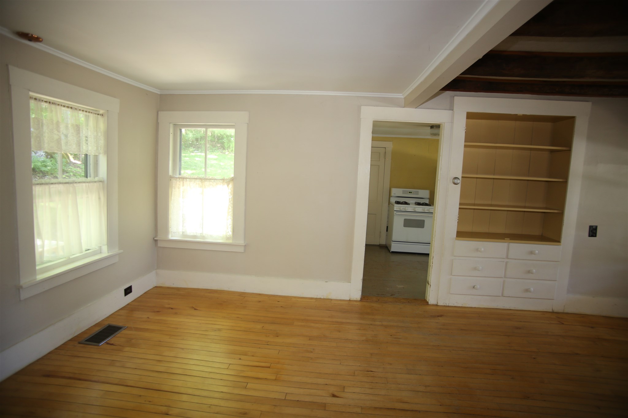 447 Shaker Street North Sutton, NH 03260 - Photo 14 of 34