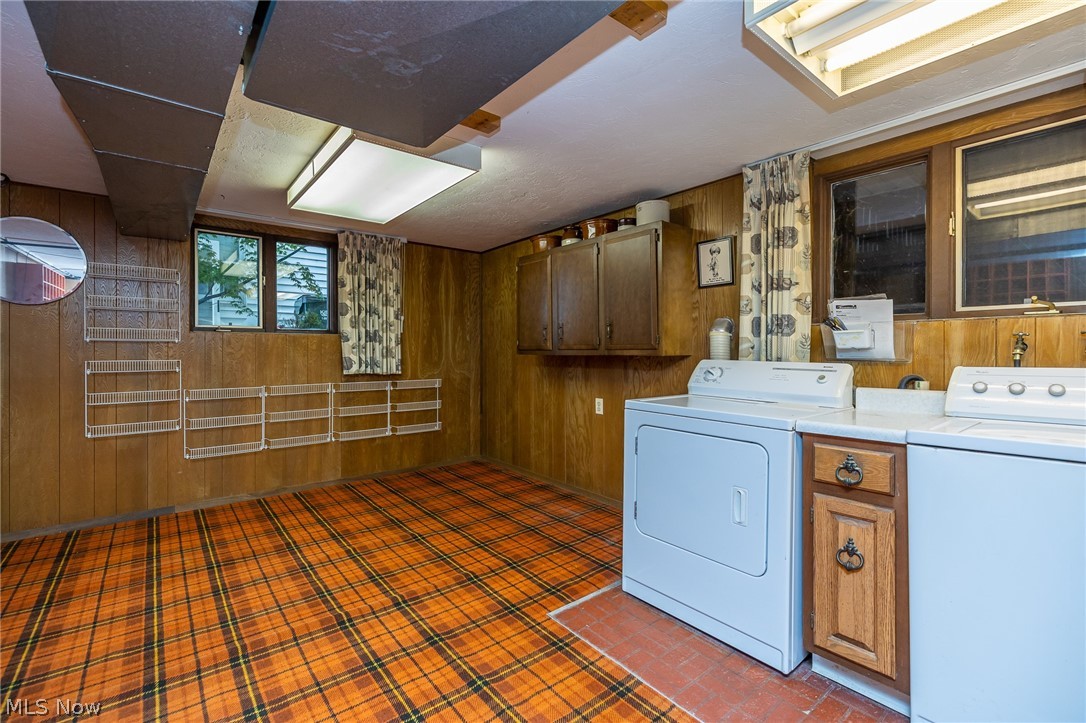 958 Lander Road Cleveland, OH 44143 - Photo 16 of 32
