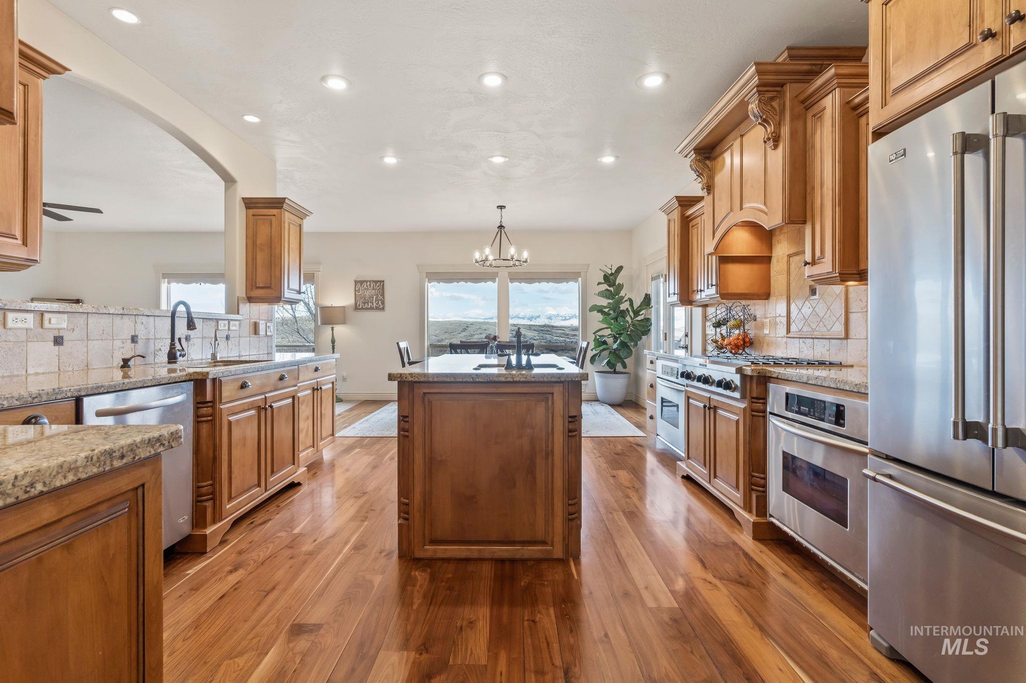 5908 North Highhill Place Star, ID 83669 - Photo 12 of 50