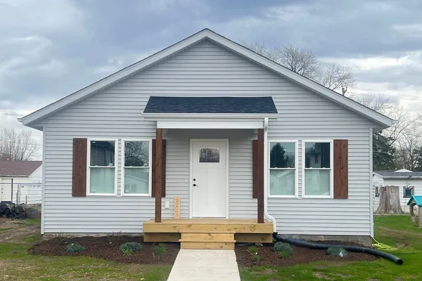 $289,900 | 307 White Street, McCausland, IA 52758