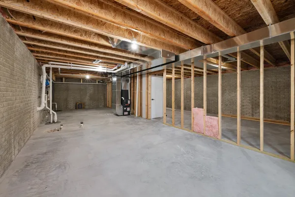 $296,000 | 307 White Street, McCausland, IA 52758