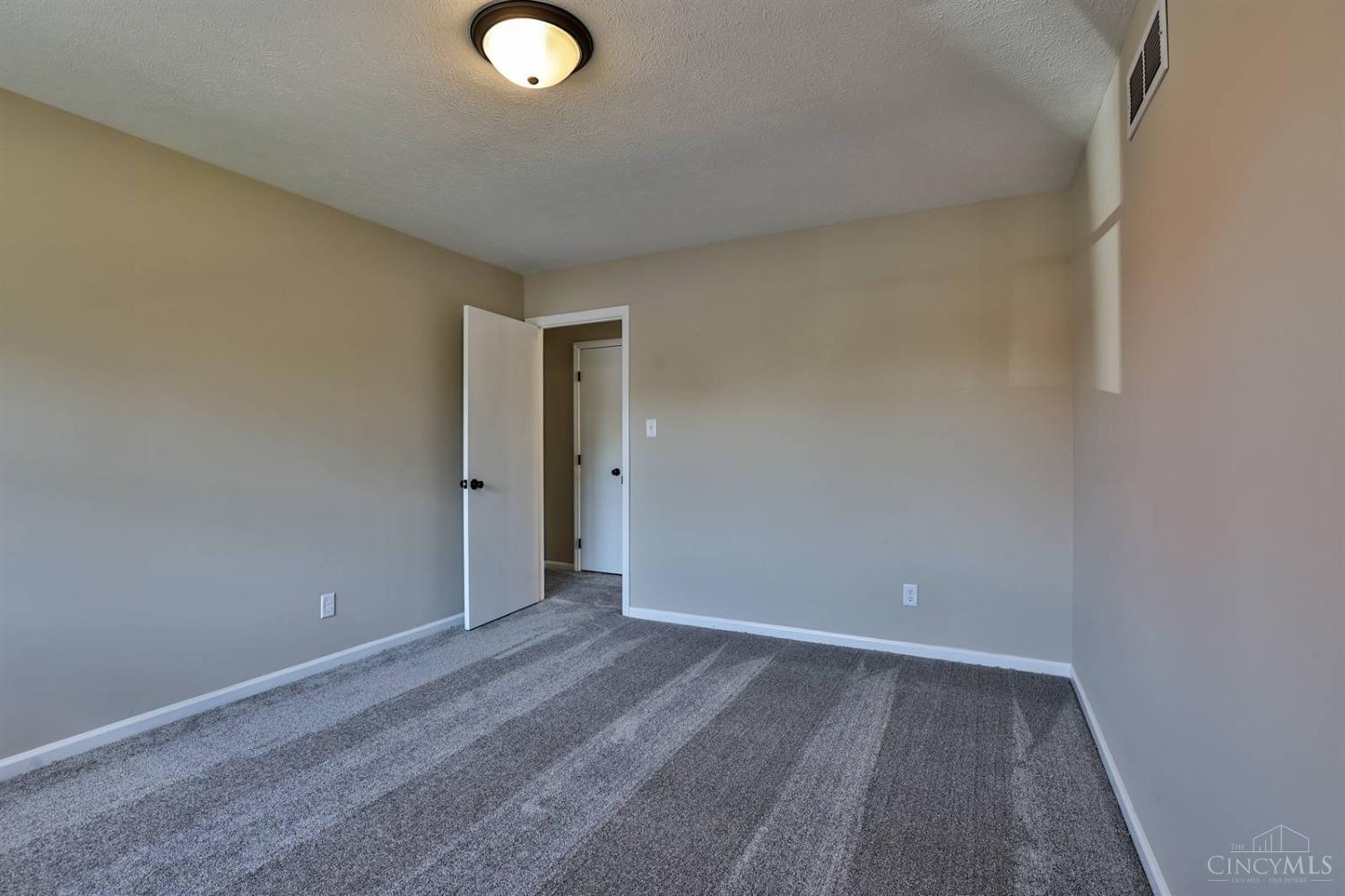 4730 Manchester Road Middletown, OH 45042 - Photo 35 of 39 Gallery Image 35