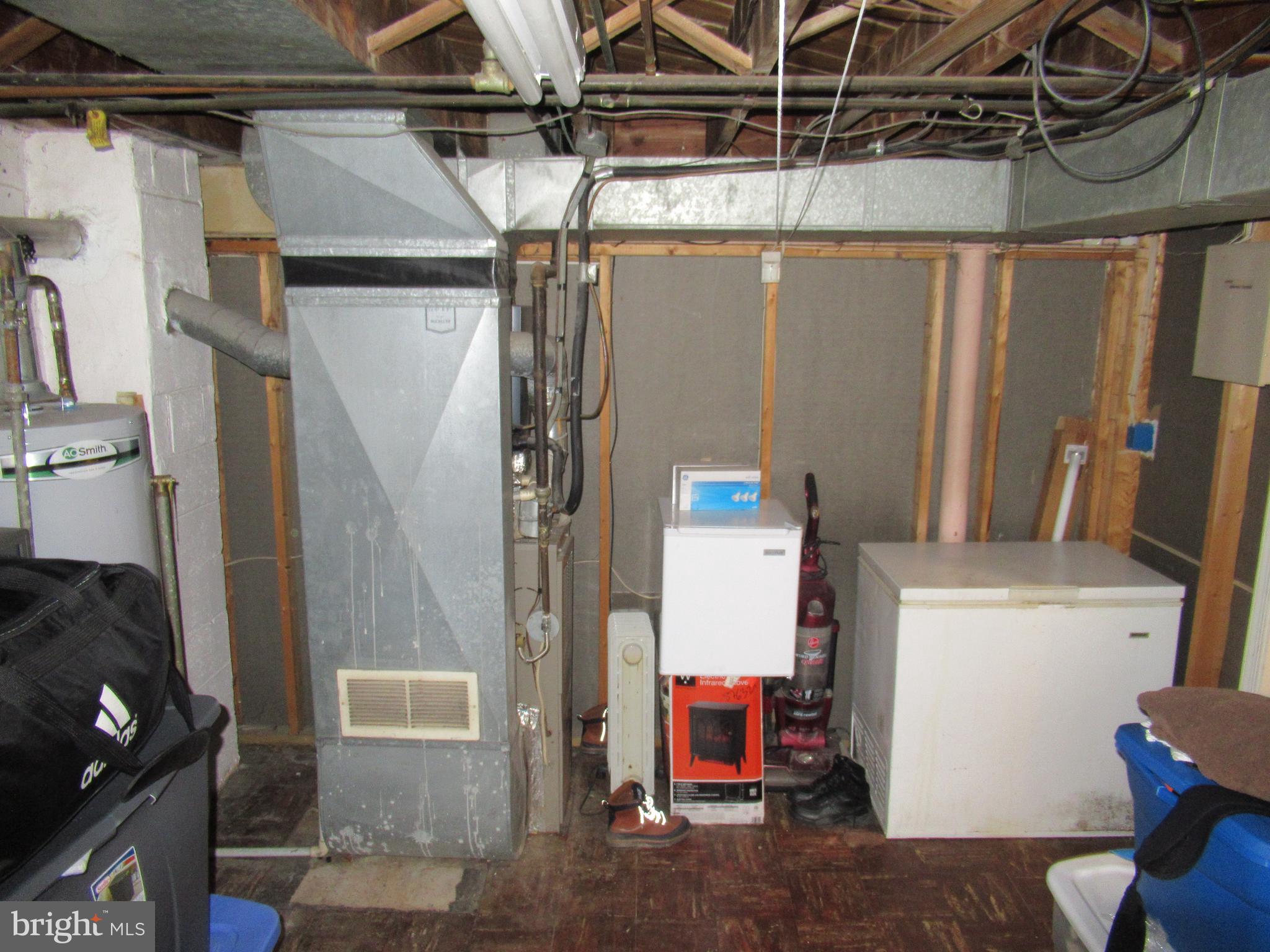 1018 Harwall Road Baltimore, MD 21207 - Photo 14 of 15