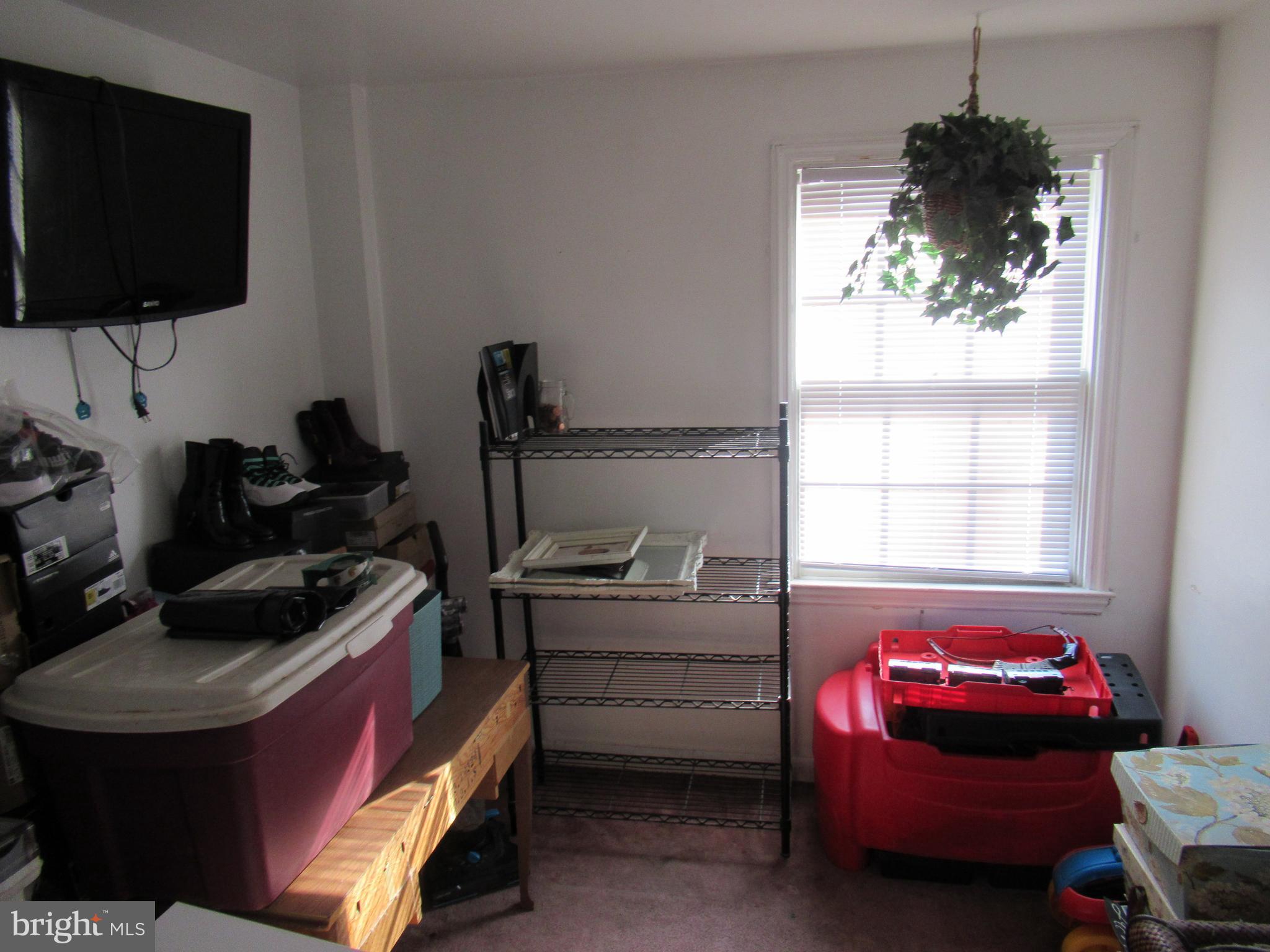 1018 Harwall Road Baltimore, MD 21207 - Photo 7 of 15