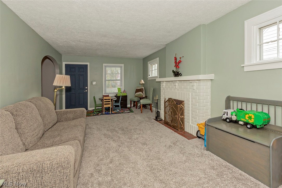 1332 Belrose Road Cleveland, OH 44124 - Photo 9 of 32 Gallery Image 9