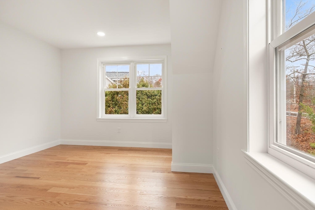 145 Groton Road Westford, MA 01886 - Photo 7 of 11