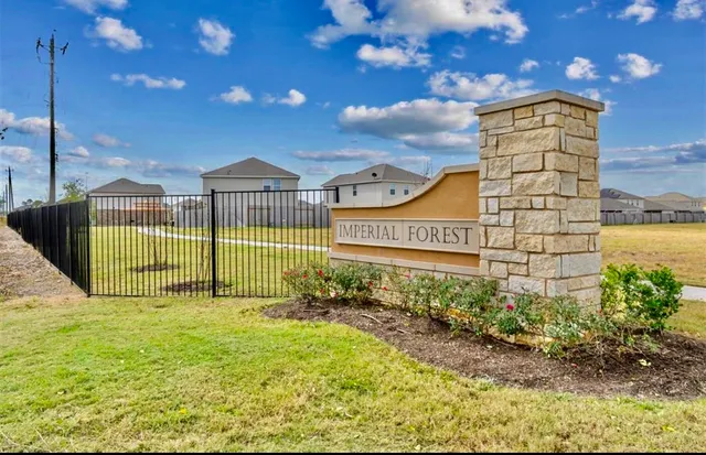 $350,000 | 13423 Wembley Heights Drive, Houston, TX 77049