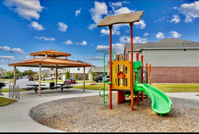 $350,000 | 13423 Wembley Heights Drive, Houston, TX 77049