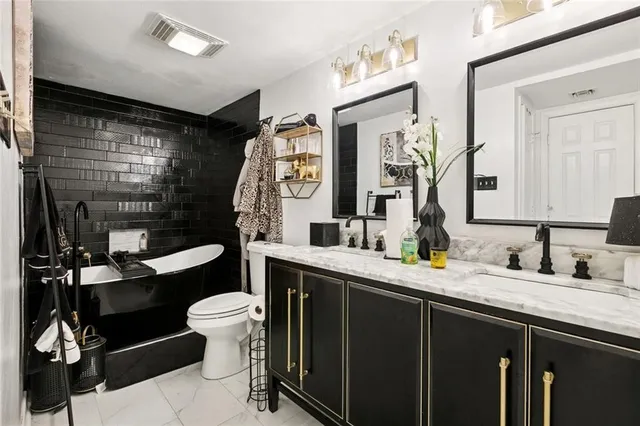 $240,000 | 3622 Audubon Trace, Jefferson, LA 70121