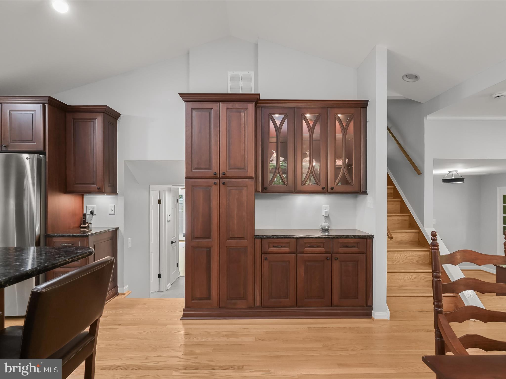 12402 Benson Branch Road Ellicott City, MD 21042 - Photo 21 of 77 Display Cabinetry