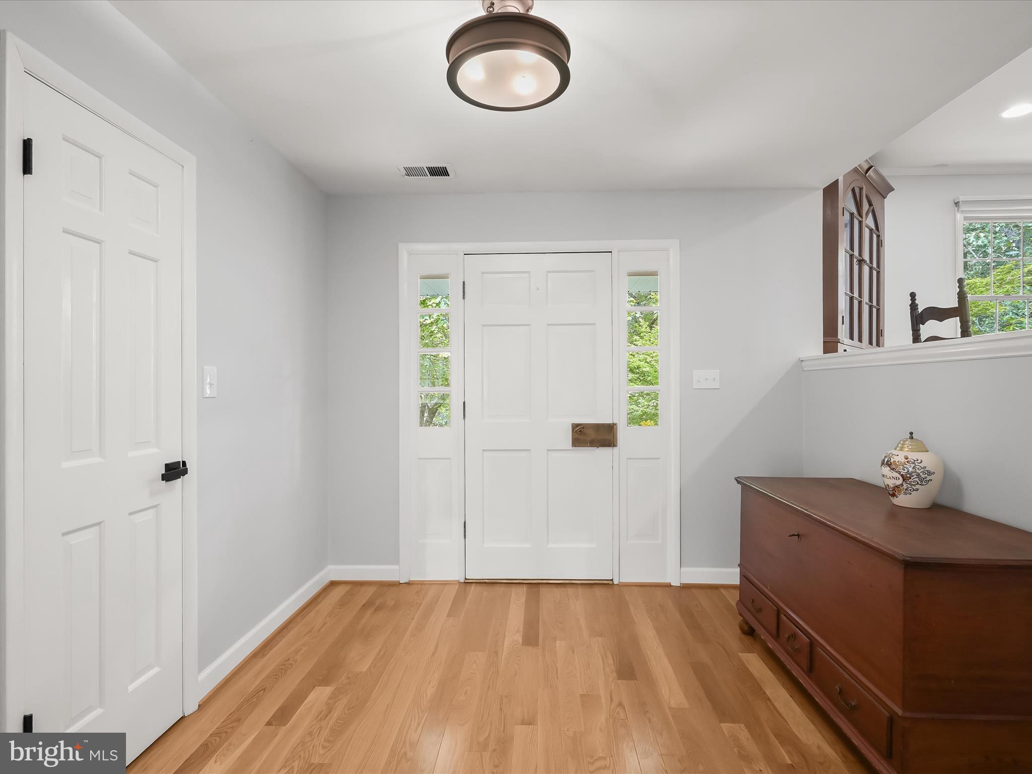 12402 Benson Branch Road Ellicott City, MD 21042 - Photo 3 of 77 Foyer - Hardwood Floors