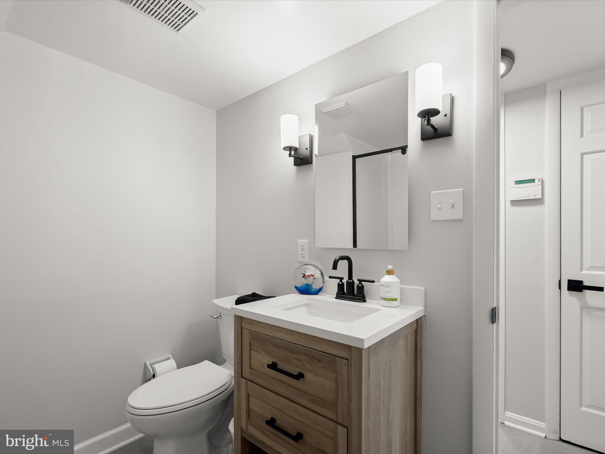 12402 Benson Branch Road Ellicott City, MD 21042 - Photo 36 of 77 Main Level Full Bath