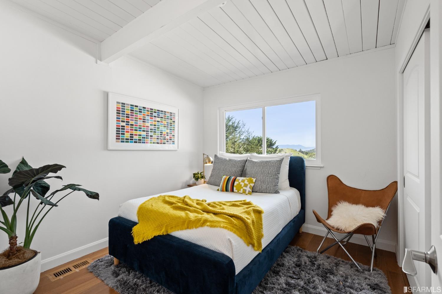 296 Reichling Avenue Pacifica, CA 94044 - Photo 12 of 39