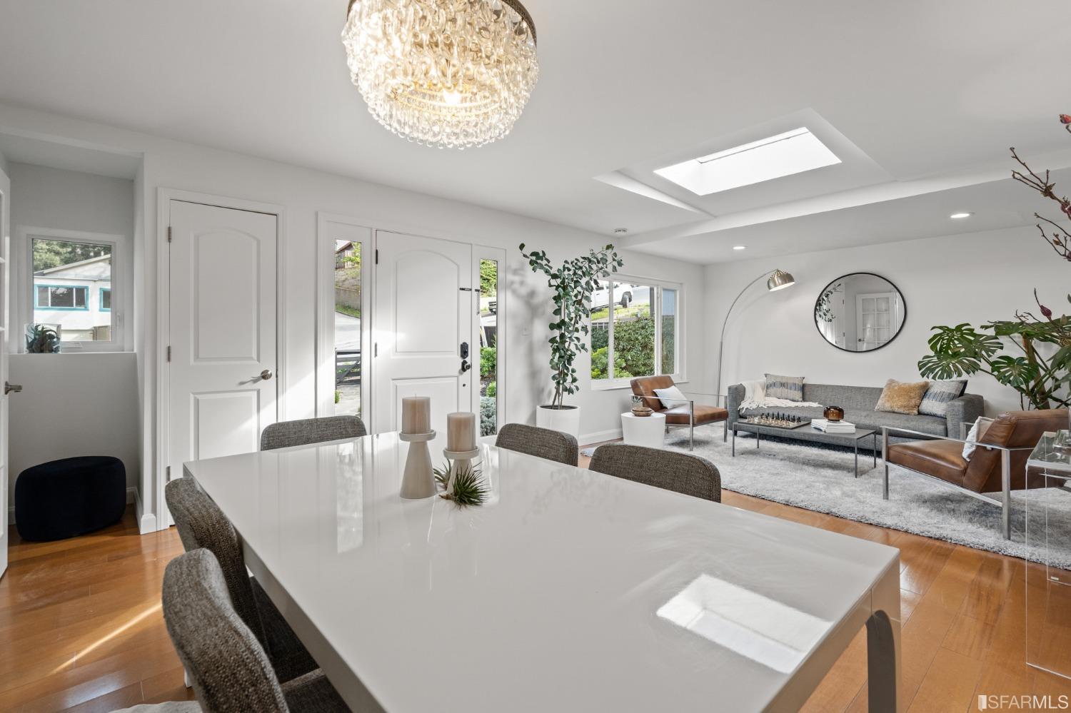 296 Reichling Avenue Pacifica, CA 94044 - Photo 4 of 39 a view of a dining room and livingroom
