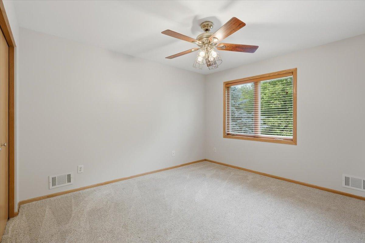 13 Cliff Ridge Court Hudson, WI 54016 - Photo 16 of 37