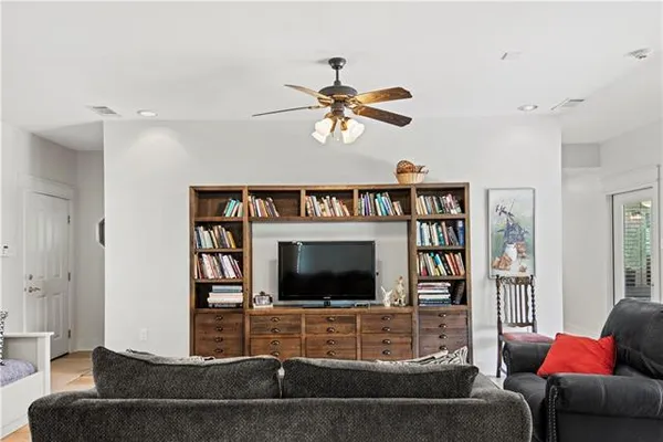 $459,000 | 21550 Rosemound Lane, Springfield, LA 70462